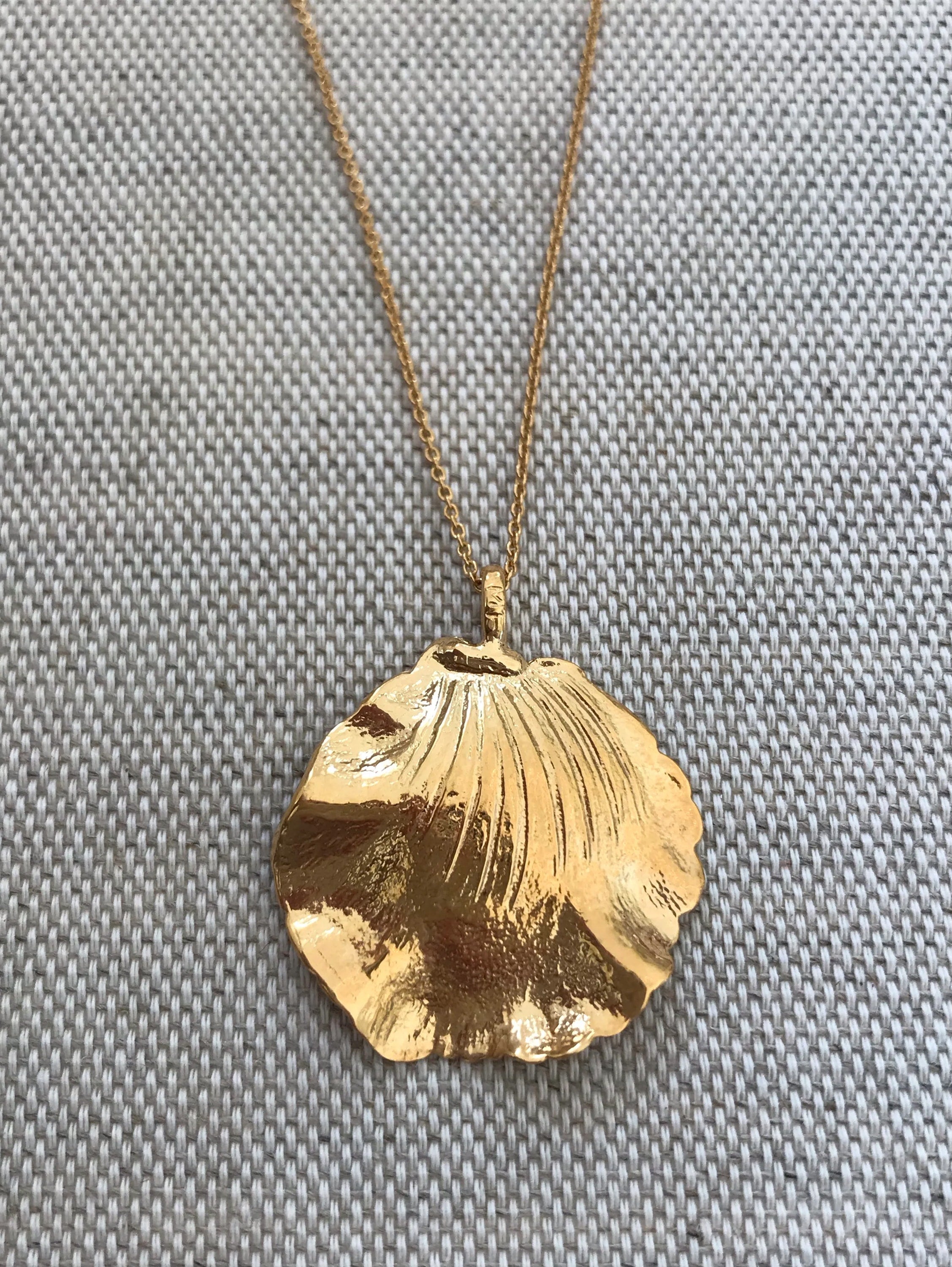 Shell Pendant Necklace 3